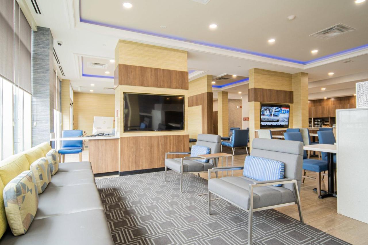 Towneplace Suites By Marriott Brantford And Conference Centre Kültér fotó