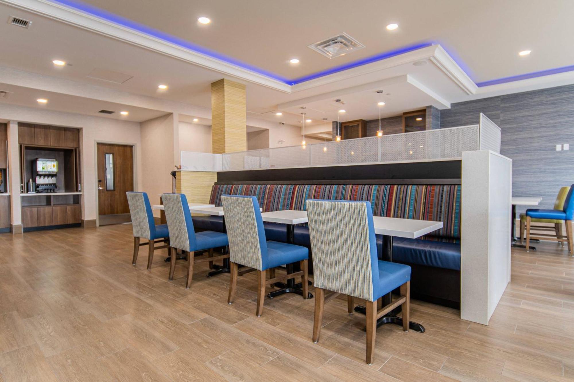Towneplace Suites By Marriott Brantford And Conference Centre Kültér fotó